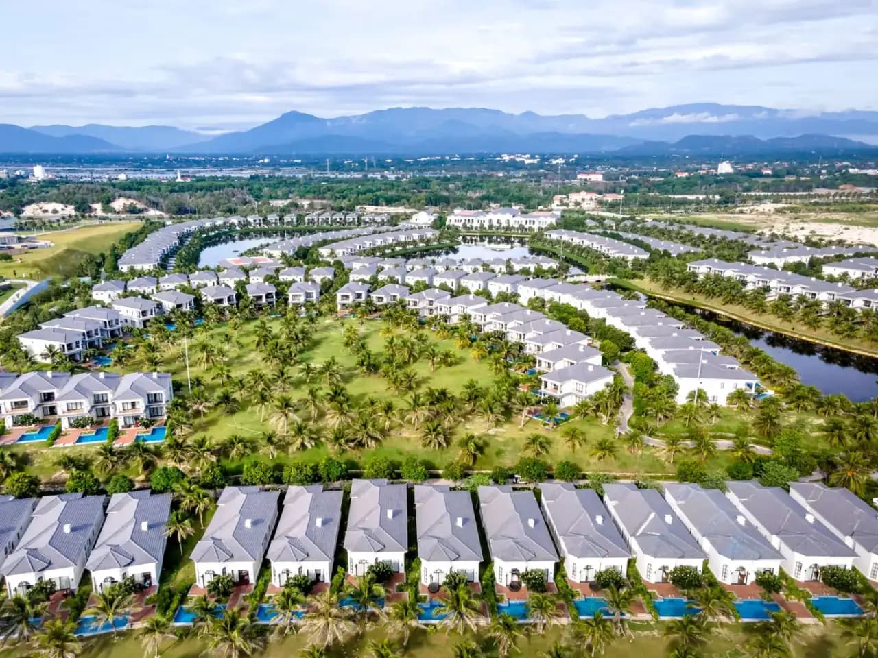 Urbanización residencial vista desde el aire